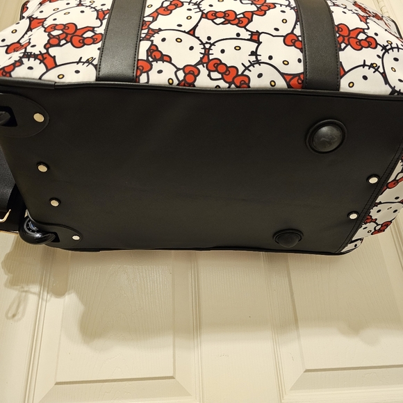 COPY - Hello Kitty Rolling Duffle Bag Travel Luggage With Wheels And Pull Handle - Picture 11 of 11